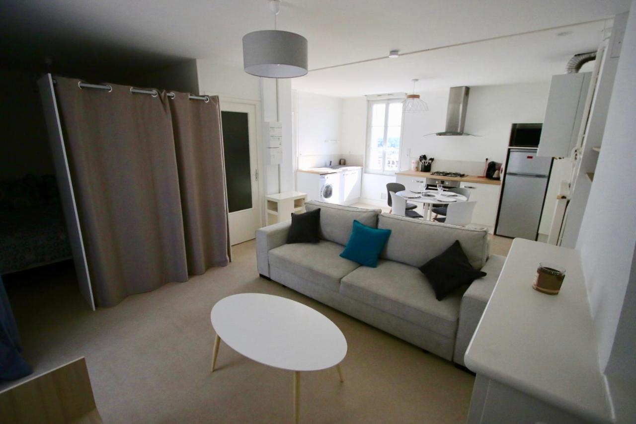 Pipon Apartment Fougeres Bagian luar foto